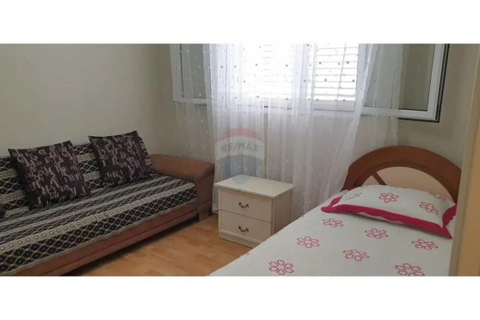 Tirane, jepet me qera apartament 2+1 Kati 3, 140 m² 500 € (3 Vellezrit Kondi - Qyteti Studenti - Vilat Amerikane)