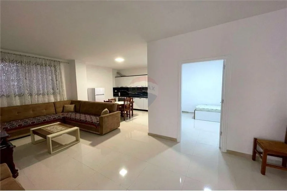 Tirane, jepet me qera apartament 2+1 Kati 1, 90 m² 350 € (Rruga Sotir Caci - Fresku)