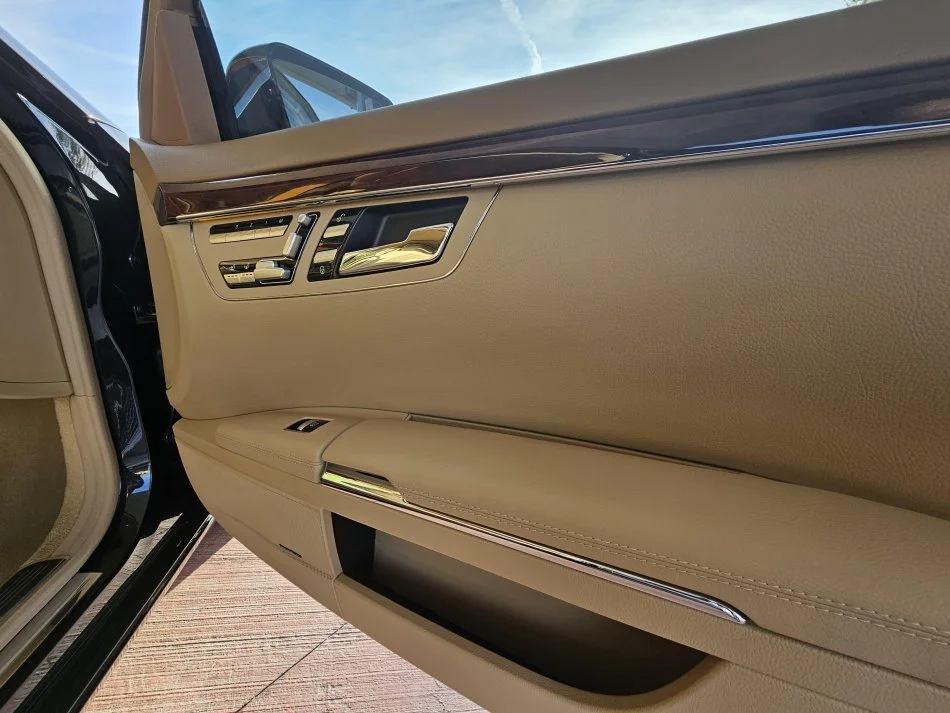 Tirane, shitet makine Mercedes benz s350 2013 Nafte, e zeze automatik Klima 209.000 km 23.000 €