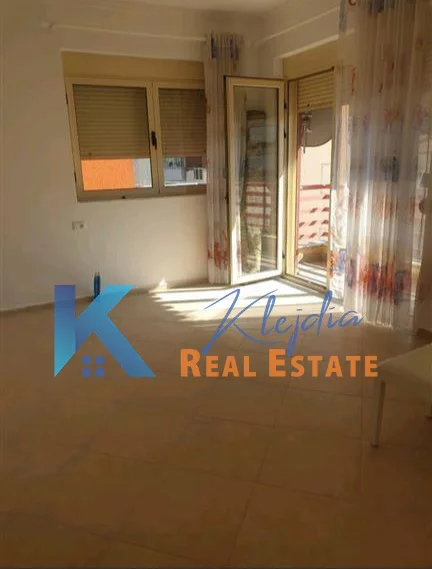 Tirane, jepet me qera apartament 2+1 Kati 4, 110 m² 1000 € (Liqeni i Thate, afer kompleksit Fz Construction)