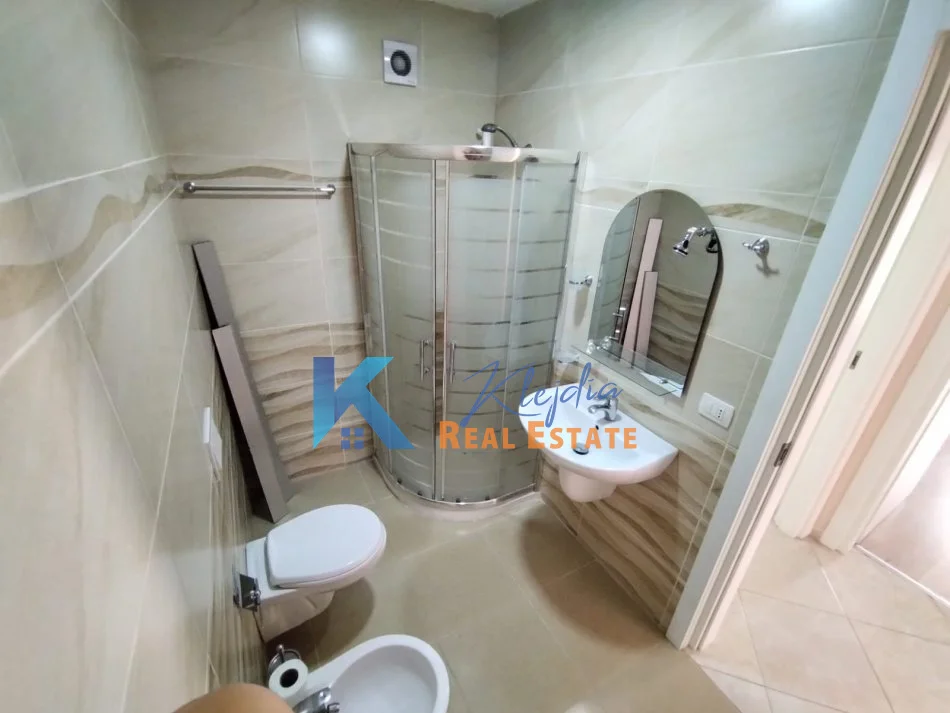 Tirane, jepet me qera apartament 2+1 Kati 3, 90 m² 550 € (Don Bosko, te kompleksi Fiori di Bosko)