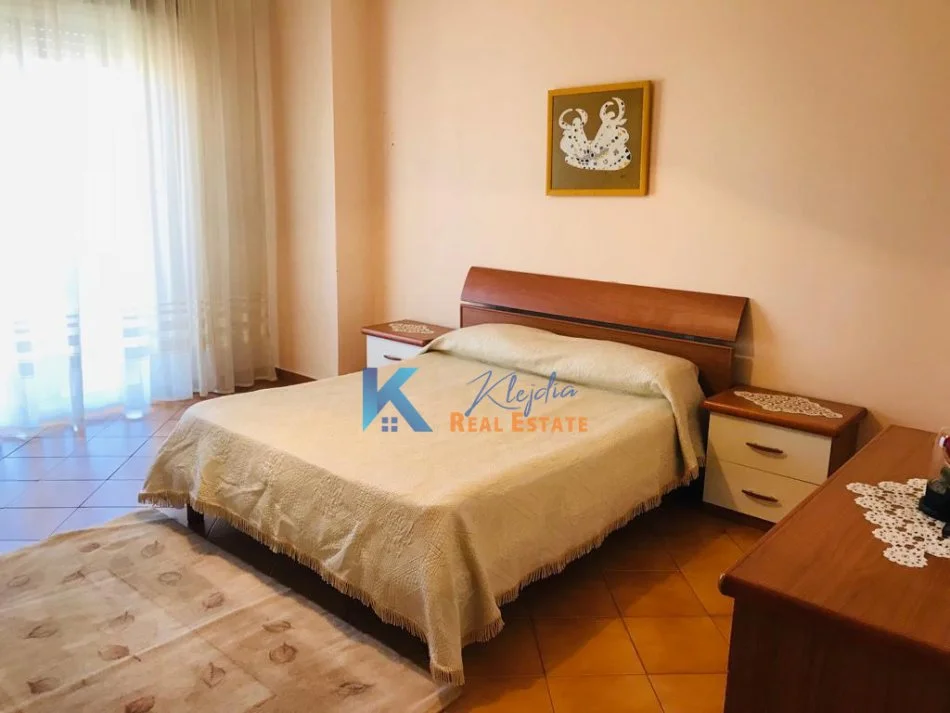 Tirane, jap me qera apartament 2+1+Ballkon , 110 m² 650 € (Myslym Shyr, rruga Islam Alla)