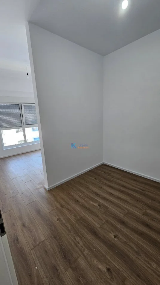 Tirane, jepet me qera apartament 1+1 Kati 7, 60 m² (Ali Dem, te kompleksi Kaimi)