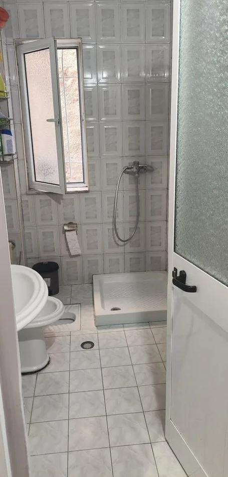 Tirane, shitet apartament 2+1+Ballkon Kati 5, 75 m² 113.000 € 