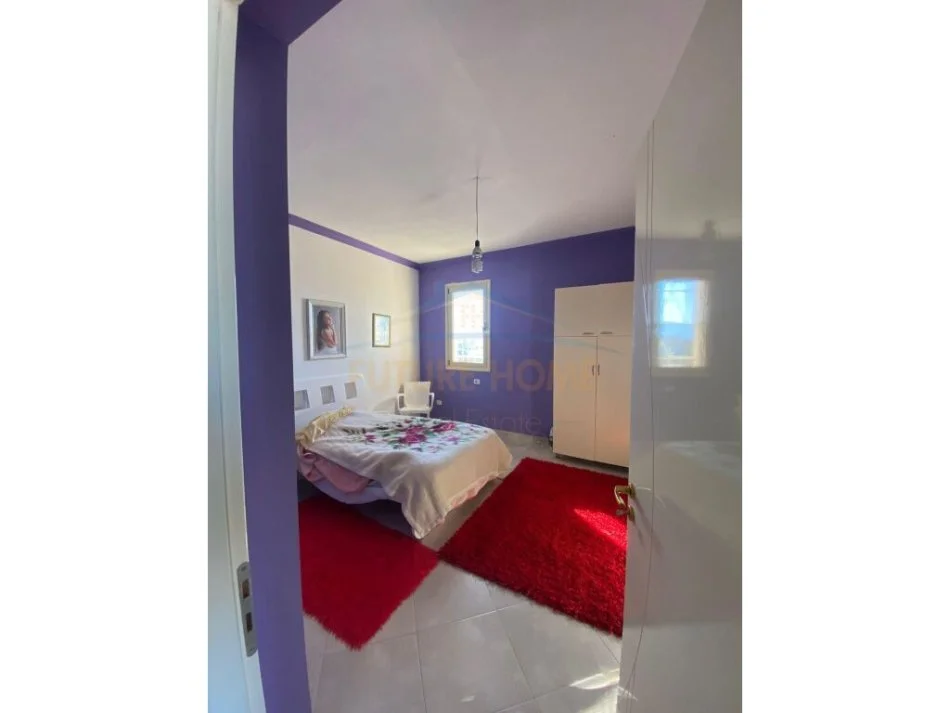 Vlore, shitet Vile 3 Katshe , 397 m² 300.000 € (Lagjia Kushtrimi) RV37000