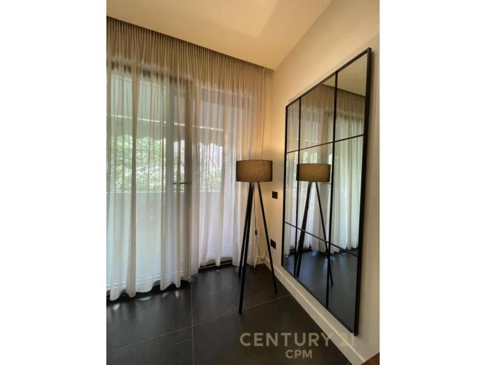 𝐓𝐢𝐫𝐚𝐧𝐞, 𝐣𝐞𝐩𝐞𝐭 𝐦𝐞 𝐪𝐞𝐫𝐚 𝐚𝐩𝐚𝐫𝐭𝐚𝐦𝐞𝐧𝐭 𝟐+𝟏 𝐊𝐚𝐭𝐢 𝟏, 𝟗𝟖 𝐦² 𝟖𝟎𝟎 € (𝐓𝐎𝐖𝐄 𝐁𝐑𝐈𝐃𝐆𝐄 𝟑, 𝐒𝐩𝐢𝐭𝐚𝐥𝐢 𝐐𝐒𝐔𝐓 (𝐍ë𝐧ë 𝐓𝐞𝐫𝐞𝐳𝐚))