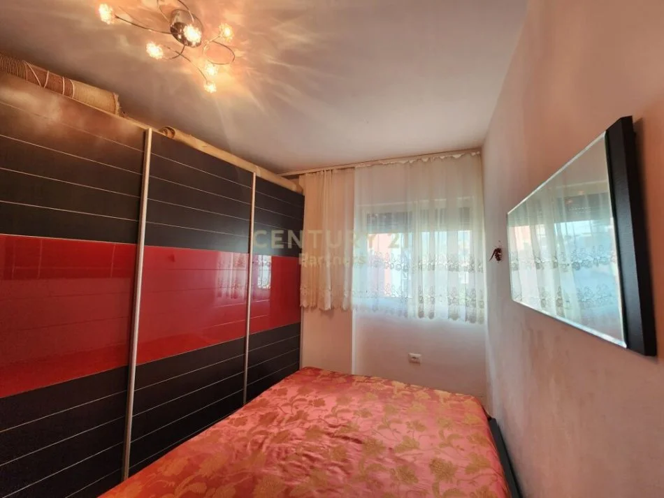 𝐓𝐢𝐫𝐚𝐧𝐞, 𝐬𝐡𝐢𝐭𝐞𝐭 𝐚𝐩𝐚𝐫𝐭𝐚𝐦𝐞𝐧𝐭 𝟐+𝟏 𝐊𝐚𝐭𝐢 𝟑, 𝟗𝟒 𝐦² 𝟏𝟎𝟓.𝟎𝟎𝟎 € (𝐅𝐫𝐞𝐬𝐤𝐮)