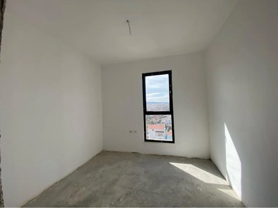 Tirane, shitet apartament 3+1+Ballkon Kati 1, 118 m² 155.000 € (29 nentori)