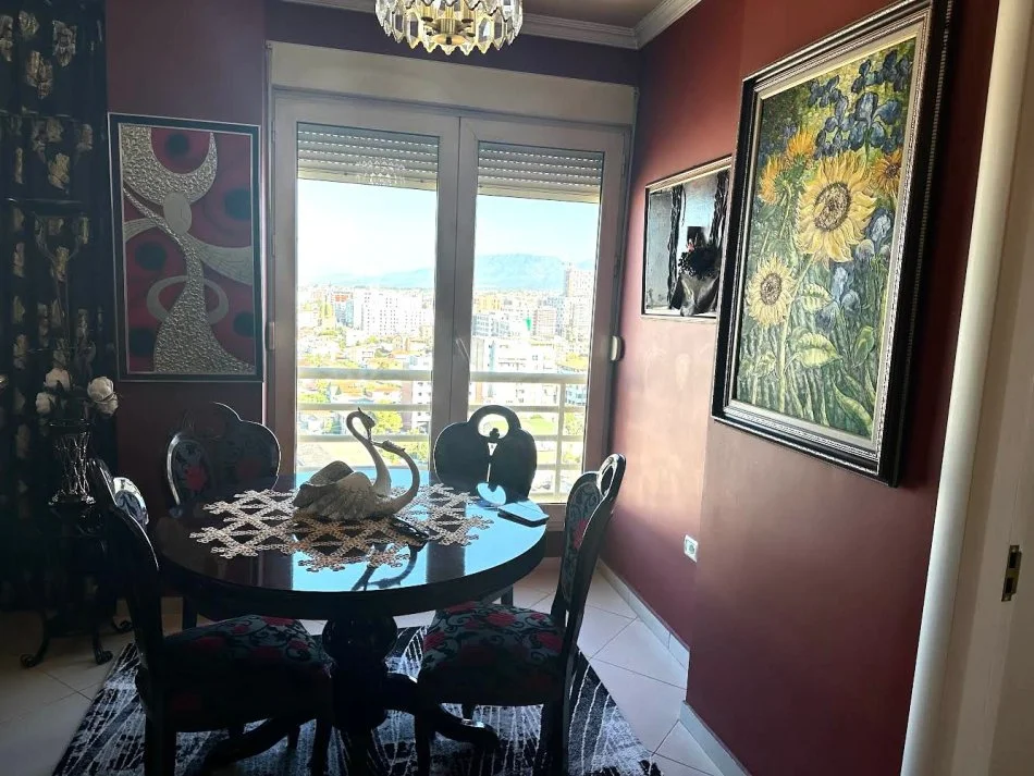 Tirane, shitet apartament 2+1+Ballkon Kati 7, 97 m² 195.000 € (ish hipoteka)