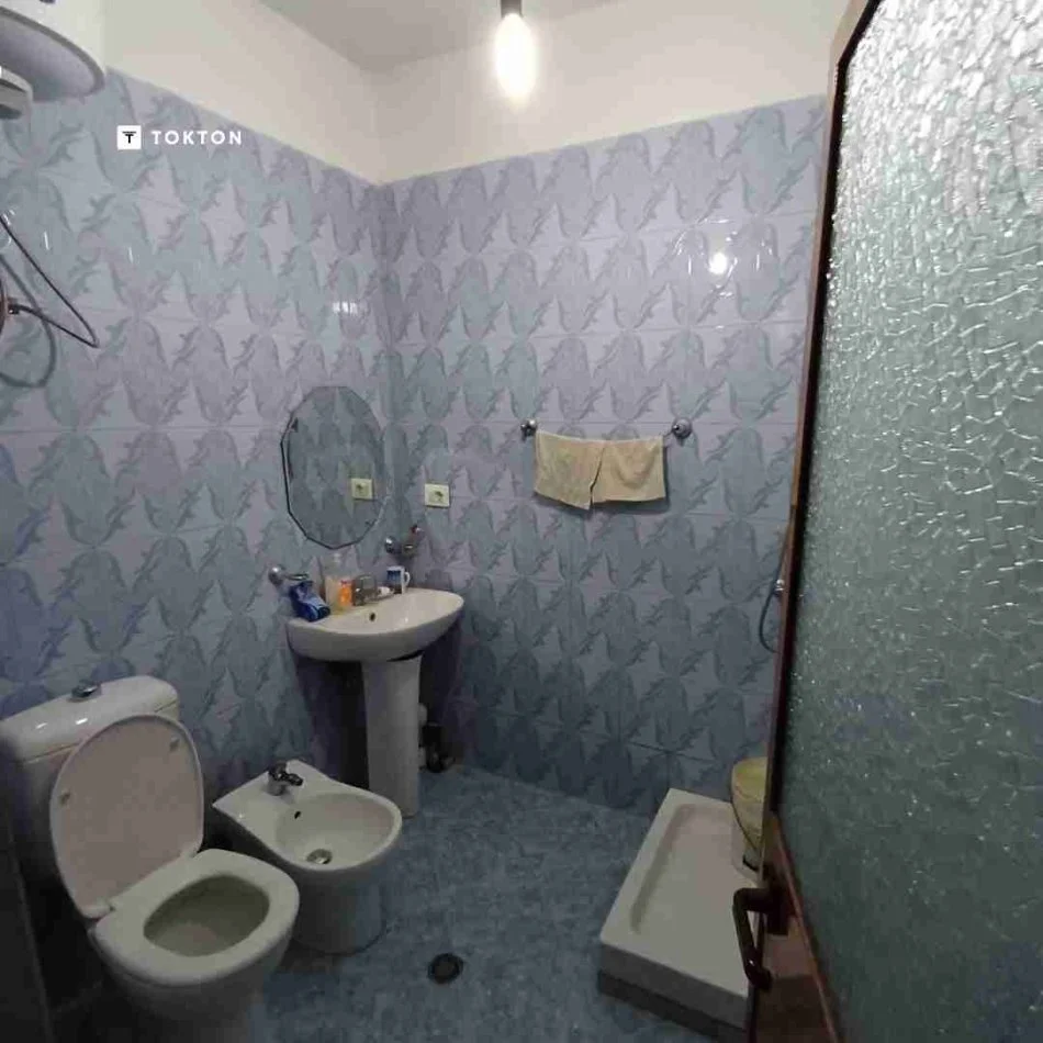 Tirane, shitet apartament 1+1+Ballkon Kati 1, 78 m² 98.000 € (Rruga e Dibres)