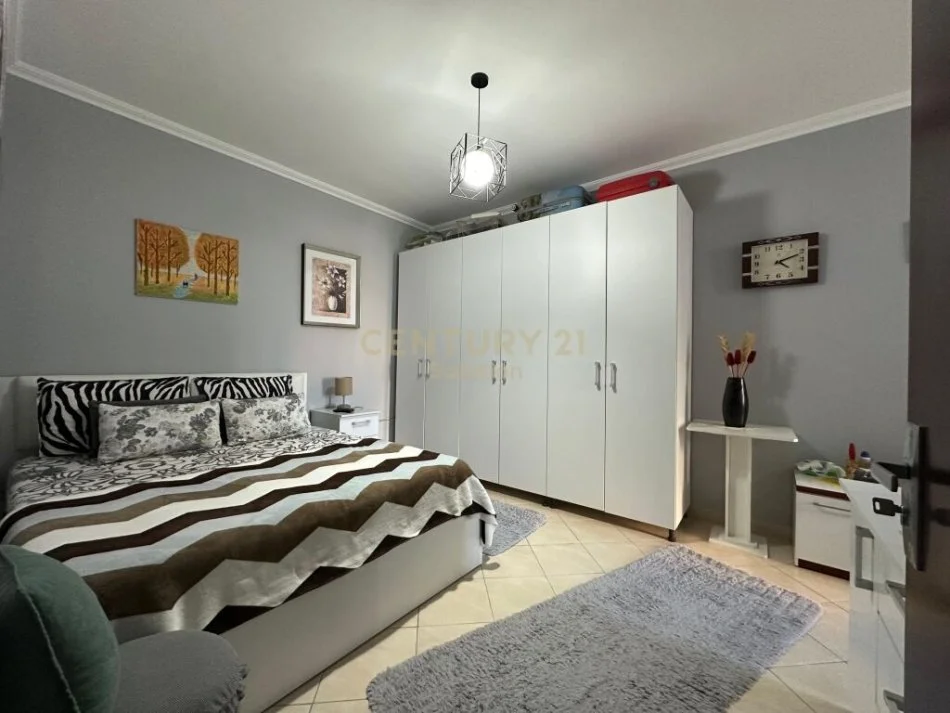 Tirane, shitet apartament 2+1 Kati 3, 88 m² 122.000 € (Rruga Tom Plezha)