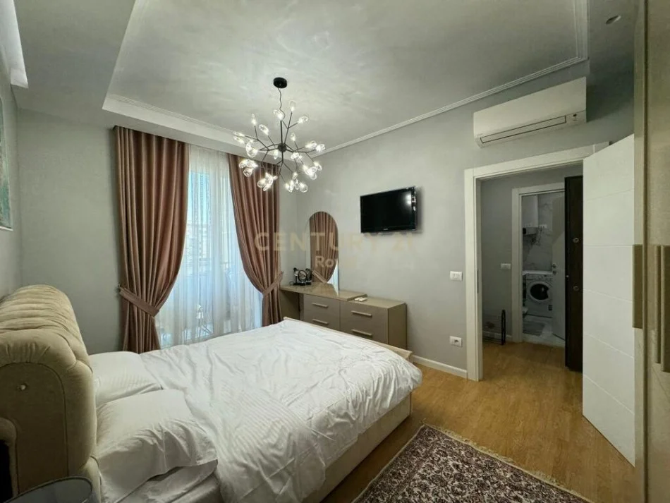Tirane, jepet me qera apartament 1+1 Kati 4, 56 m² 700 € (Rruga Frederik Shiroka)