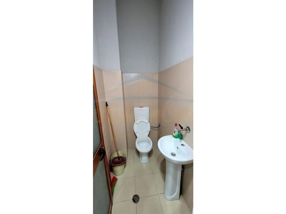 Pogradec, shitet dyqan , (Pogradec)