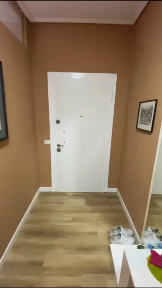 Tirane, jepet me qera apartament 2+1 Kati 4, 100 m² 700 € (Liqeni i Tiranes, Kopshti Zoologjik)