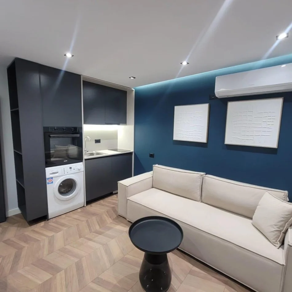 Tirane, shes apartament 3+1+Ballkon Kati 1, 87 m² 268.000 € (21 Dhjetori)