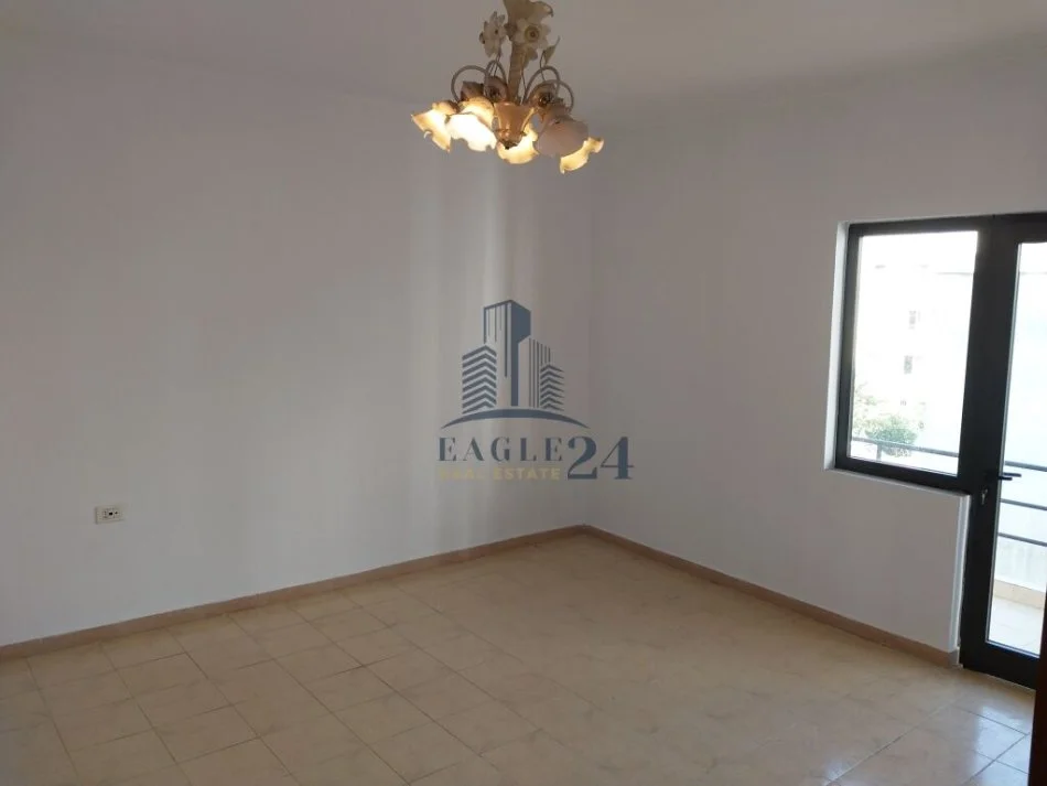 Tirane, shitet apartament 3+1 , 150 m² 210.000 € (SELITE)