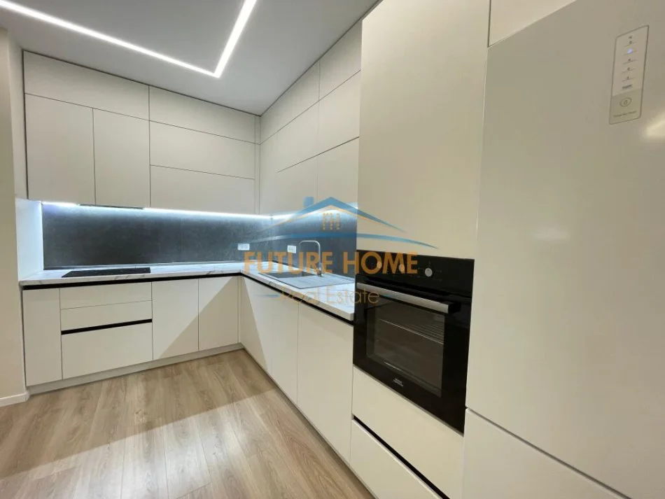 Tirane, shitet apartament 3+1+Aneks+Ballkon Kati 1, 110 m² 269.000 € (liqeni i thate)