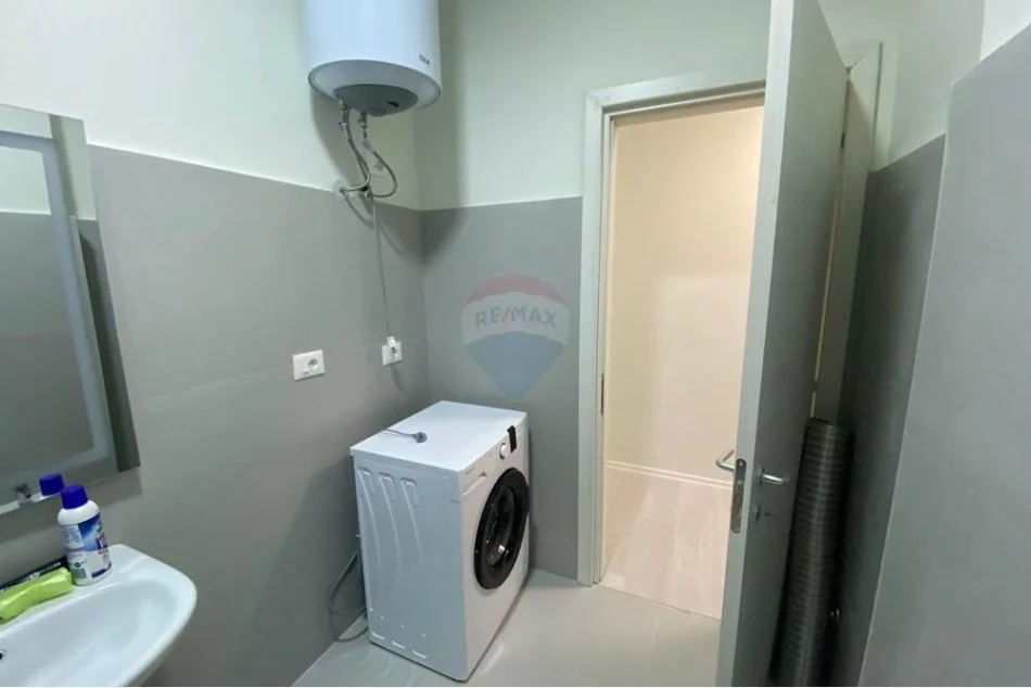 Tirane, jepet me qera apartament 1+1 Kati 6, 75 m² 500 € (Astir)