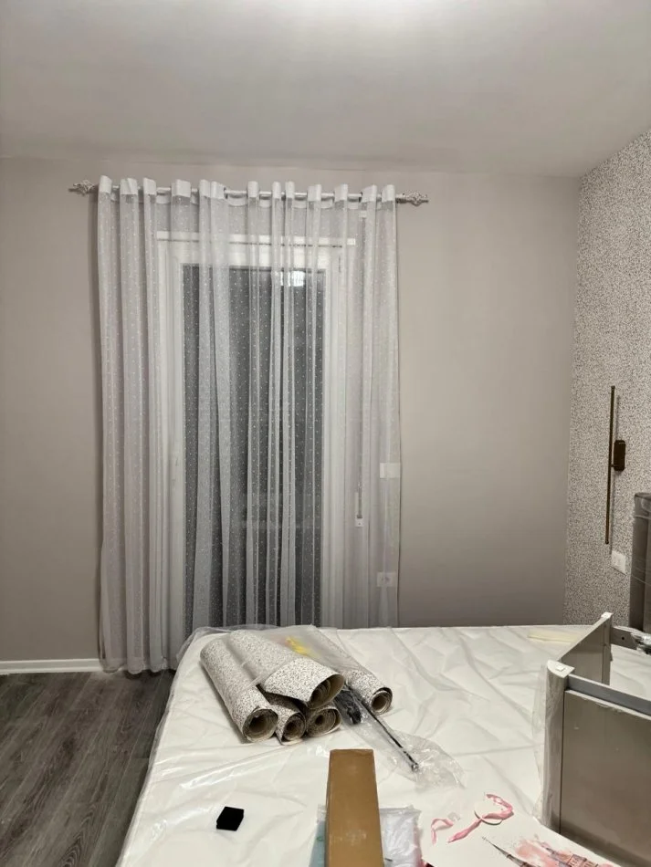 Tirane, jepet me qera 1+1 Kati 4, 70 m² 600 € (Don Bosko, Tirana Trio Tower)
