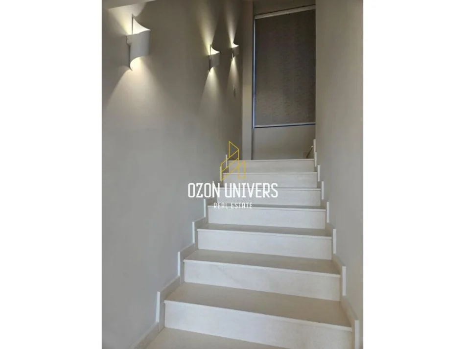 Vlore, shitet apartament duplex 1+1 Kati 0, 98 m² 325.000 € 