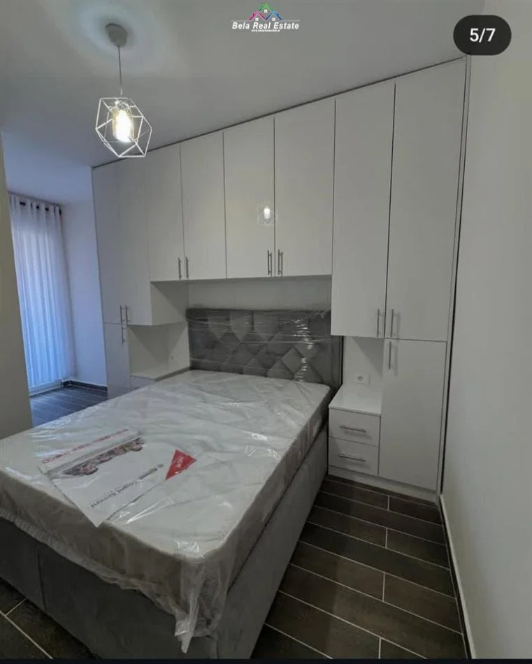 Tirane, jepet me qera apartament 2+1 Kati 6, 85 m² 500 € (Rruga e Kavajes, Kompleksi Golden Park)