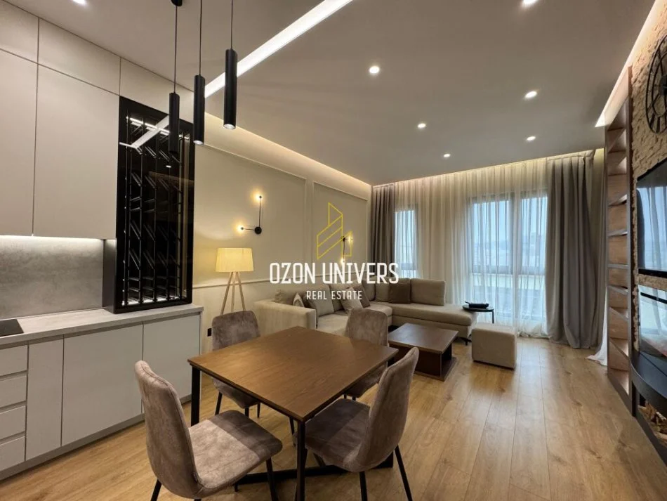 Apartament modern 1+1 me qira tek Square 21, Rruga e Kavajës!