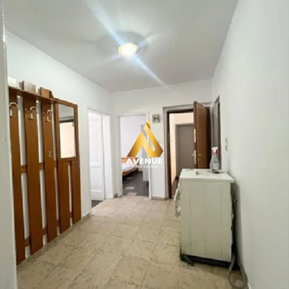 Tirane, jepet me qera apartament 3+1+Ballkon Kati 5, 100 m² 400 € (hoxha tahsin)