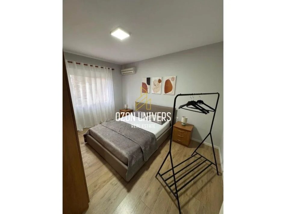 Tirane, jepet me qera apartament 1+1+Ballkon Kati 5, 60 m² 650 € (Myslym Shyr)