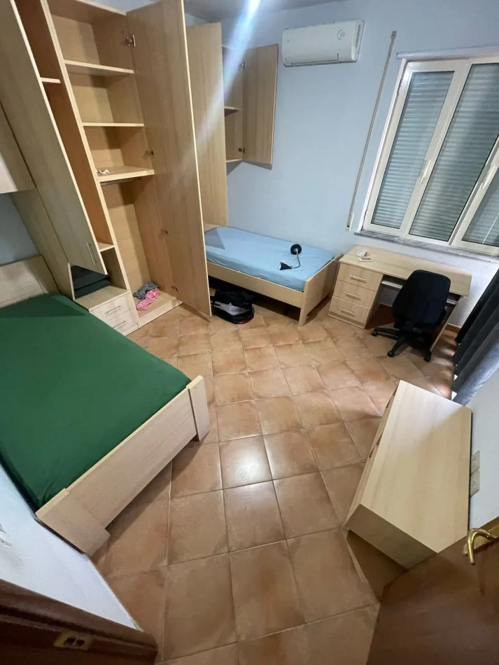 Tirane, shitet apartament 3+1 Kati 6, 141 m² 310.000 € (Komuna e Parisit)