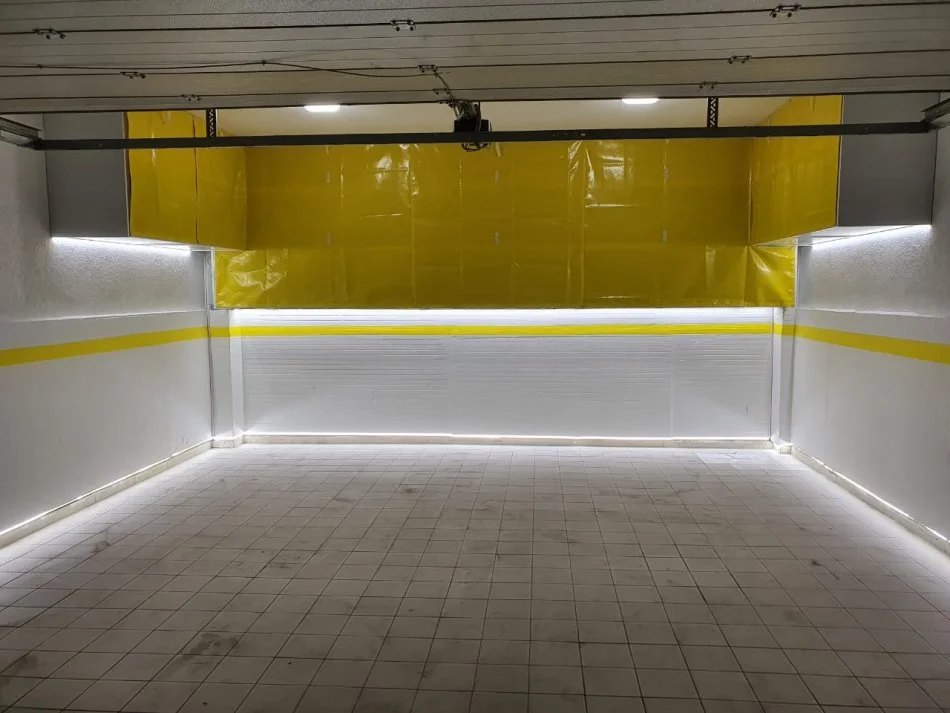 Tirane, jepet me qera 2+1 Kati 12, 137 m² 1.000 € (Vila Gold)