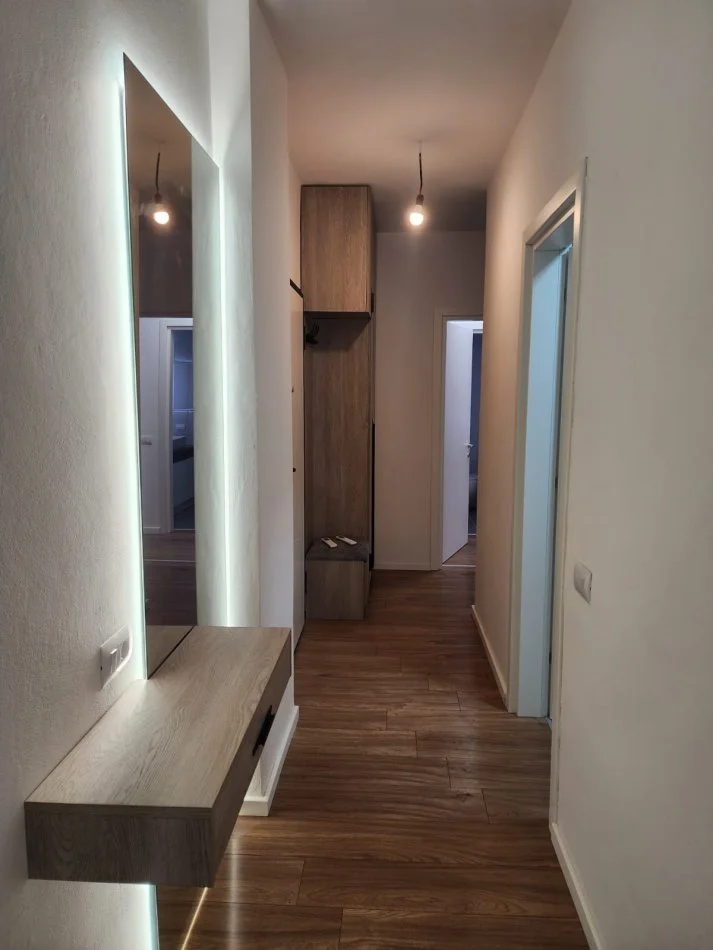 Tirane, jepet me qera apartament 2+1 Kati 2, 113 m² 900 € (Kompleksi Salillari)