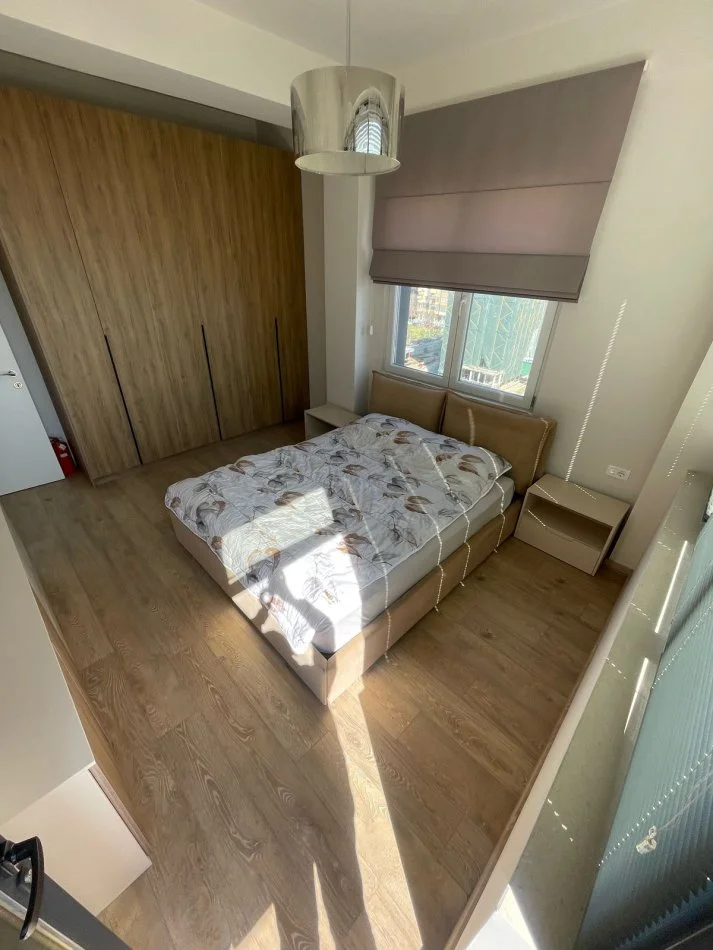 Tirane, jepet me qera apartament 2+1 Kati 6, 100 m² 1.200 € (Rruga e Kavajes)