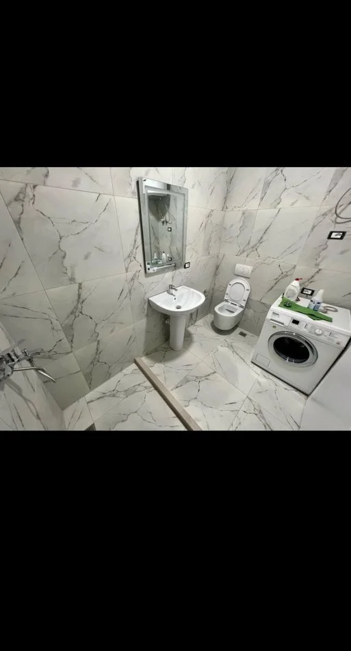 Tirane, jepet me qera apartament 1+1 Kati 2, 66 m² 450 € (5 Maji)