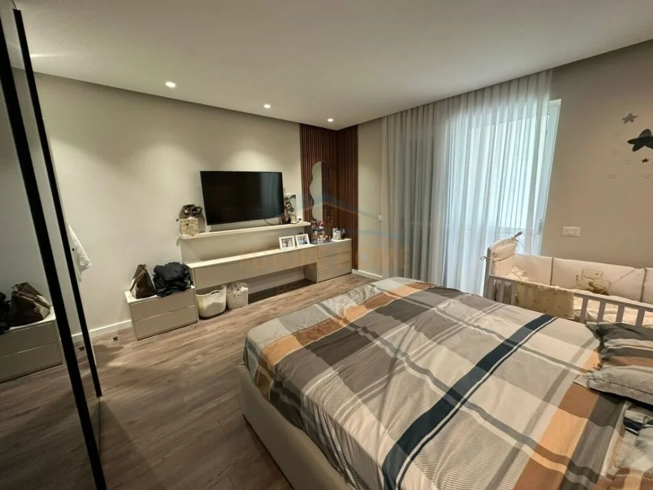 Tirane, shitet apartament 2+1 Kati 2, 90 m² 185.000 € (KODRA E DIELLIT)