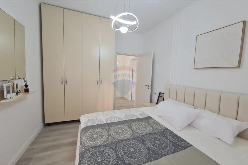 Tirane, shitet apartament 2+1+Ballkon Kati 1, 91 m² 138.000 € (teodor keko)