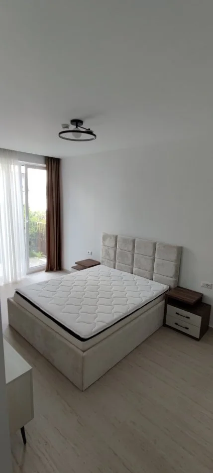 Tirane, jepet me qera apartament 1+1 Kati 0, 110 m² 1.500 € (Forest Residence)