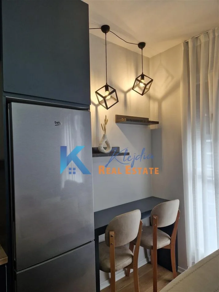 Tirane, jap me qera apartament 1+1+Ballkon Kati 6, 70 m² 600 € (Don Bosko, te Trio Towers Residence)