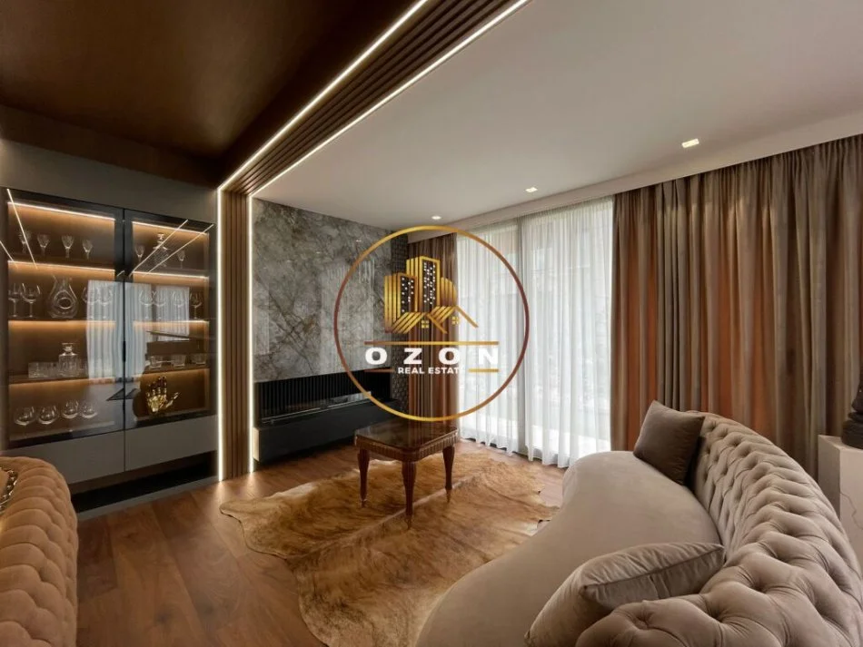 Tirane, jepet me qera apartament 3+1+Aneks+Ballkon Kati 0, 350 m² 4.000 € (Rezidenca Sofia, pranë TEG)