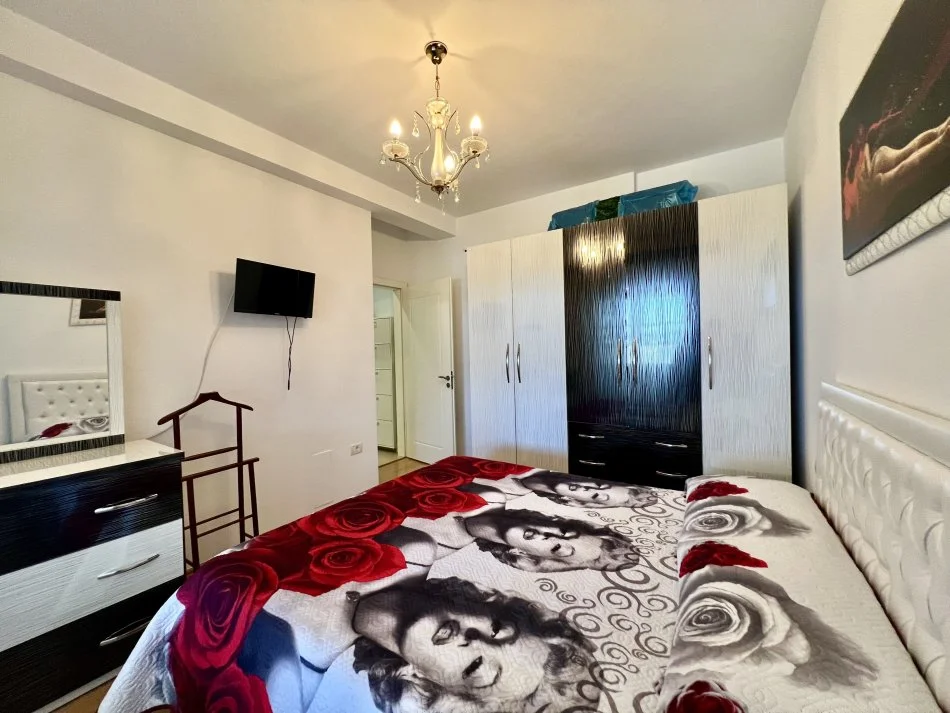 SHITET APARTAMENT 1+1 - SURREL , 15 MIN NGA LIQENI I FARKES