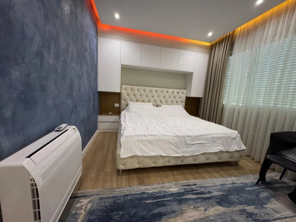 Tirane, shitet apartament 3+1 Kati 3, 133 m² 320.000 € (Kompleksi FZ)