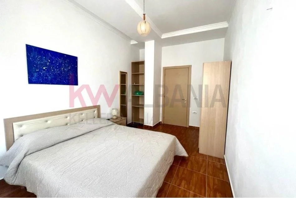 Tirane, jepet me qera apartament 2+1 Kati 5, 96 m² 750 € (SQUARE 21)