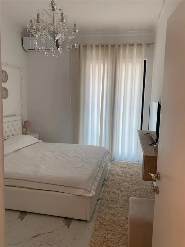 Tirane, jepet me qera apartament 1+1 Kati 6, 78 m² 850 € (Square 21)