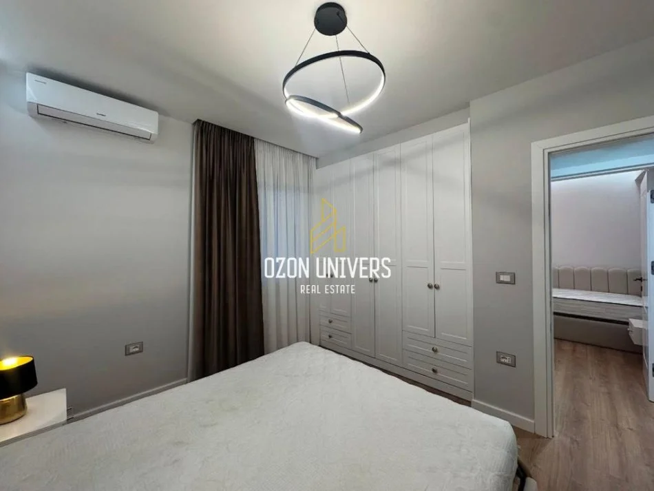 Tirane, jepet me qera apartament 2+1+Ballkon Kati 5, 77 m² 900 € (Selvia, Rruga e Dibrës)