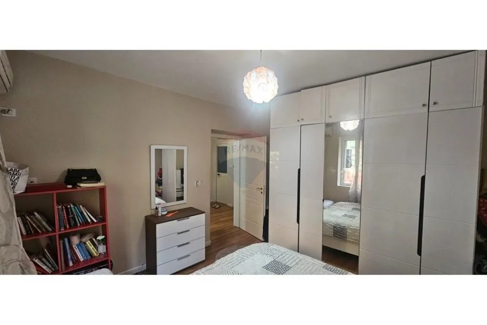 Tirane, jepet me qera apartament , 65 m² 500 € (Rruga Ali Demi)