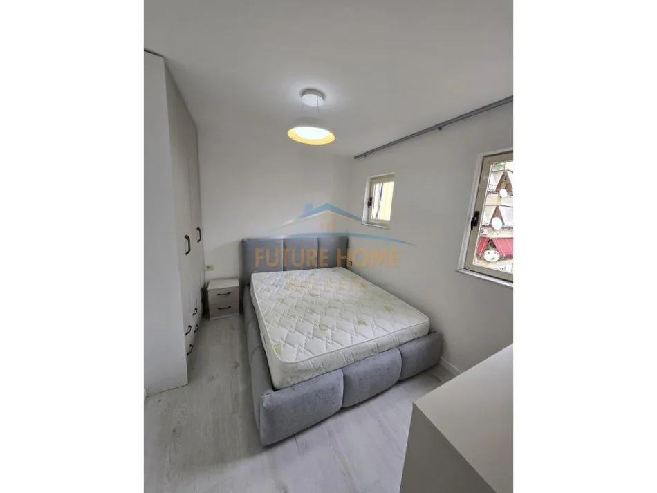 Tirane, jepet me qera apartament 1+1+Aneks+Ballkon Kati 0, 45 m² 600 € (myslym shyri)