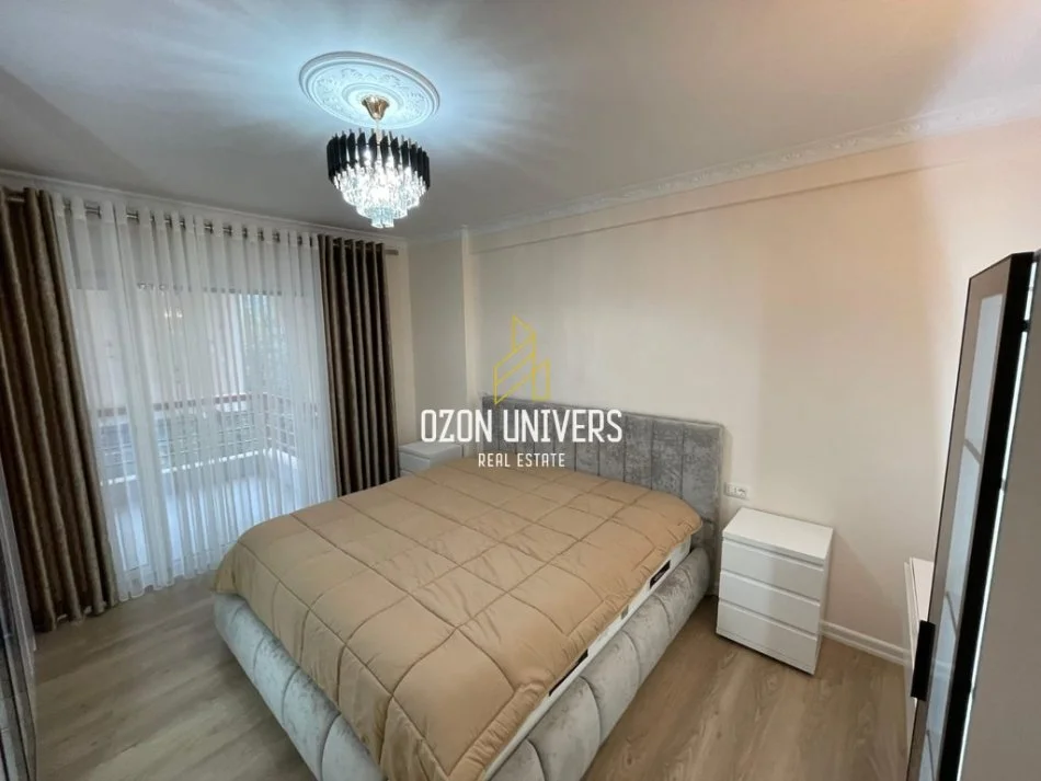 Tirane, jepet me qera apartament 2+1+Ballkon Kati 3, 120 m² 1.200 € (Kompleksi Colombo , Liqeni i Thatë)