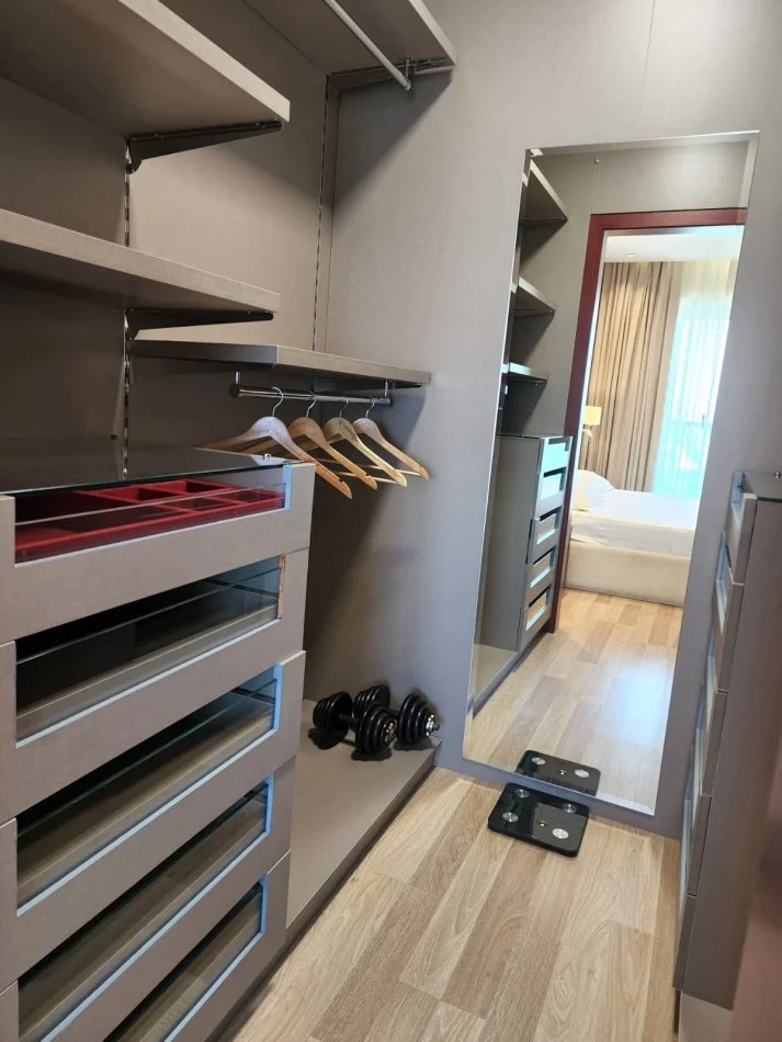 Tirane, jepet me qera apartament 2+1 Kati 19, 115 m² 1.600 € (Ambasador 3)