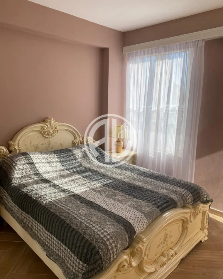 Durres, jepet me qera apartament 2+1+Ballkon Kati 2, 500 € 