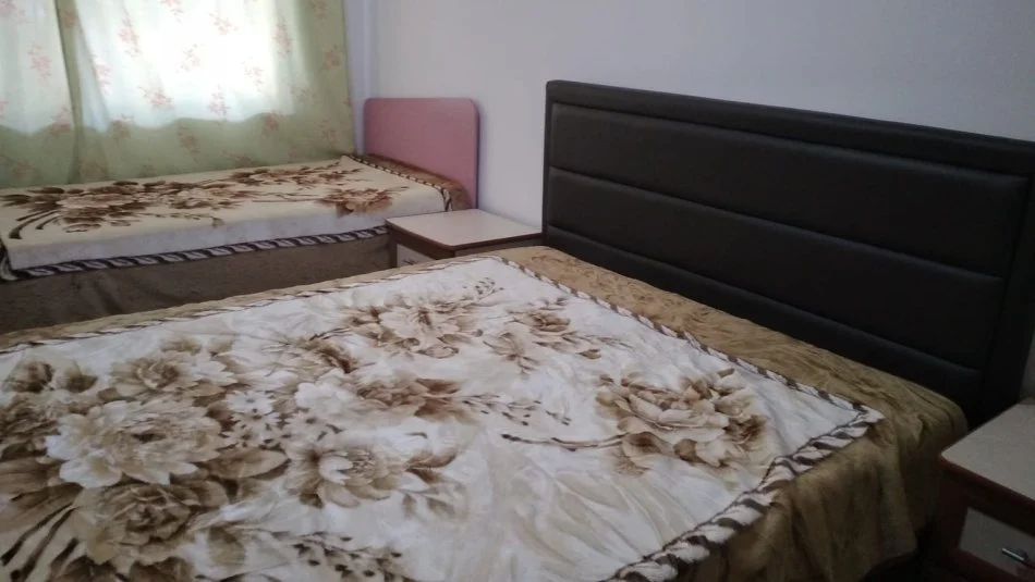 Tirane, jepet me qera apartament 2+1 Kati 1, 70 m² 350 € (Stacioni i trenit)