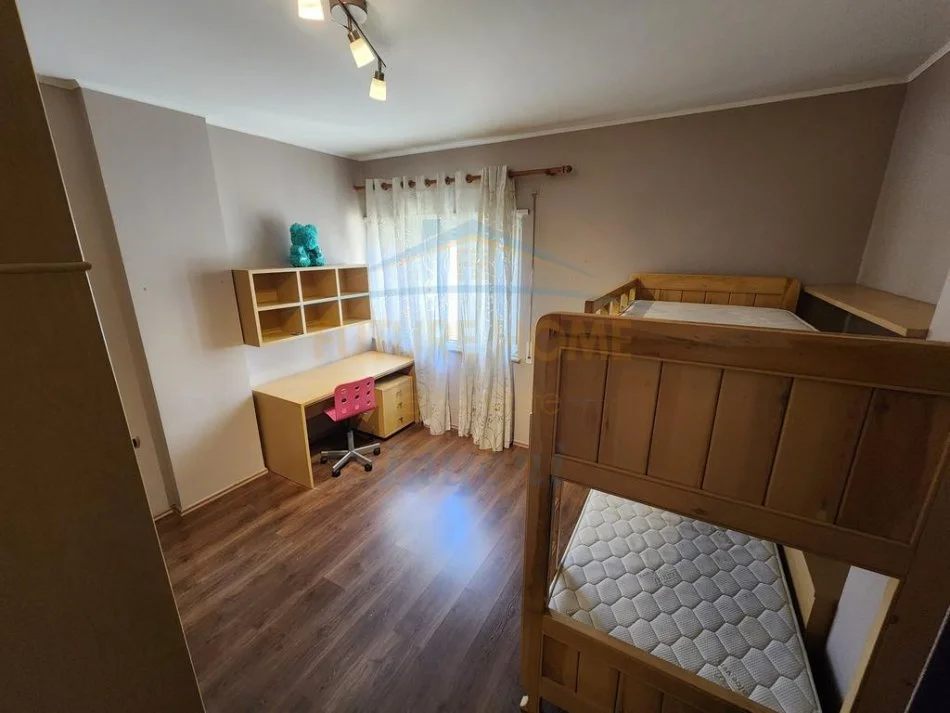 Tirane, jepet me qera apartament Kati 4, 144 m² 850 € (Kodra e Diellit)